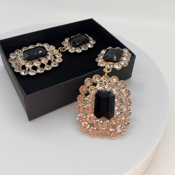 Jewelry - Stunning Black Crystal Dangle Earrings - Evening and Formal Earrings